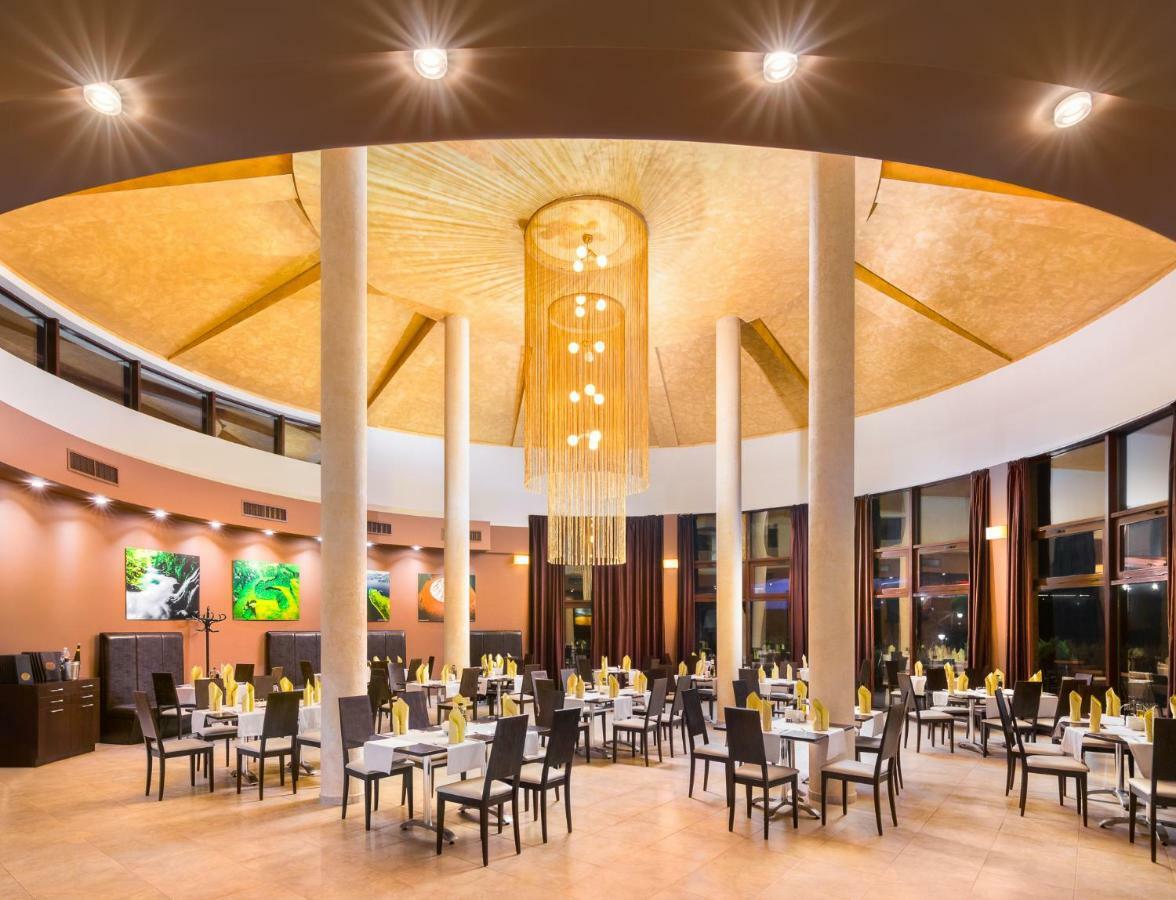 פאבל באניה Hotel Sevtopolis Medical & Spa מראה חיצוני תמונה